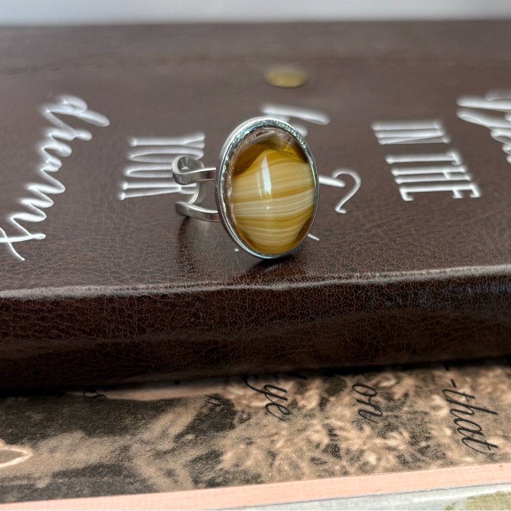 Vintage 1970s Yellow Striped Agate Ring • Stainless Steel Adjustable - Picture 12 of 15